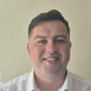 Liam  Hulley